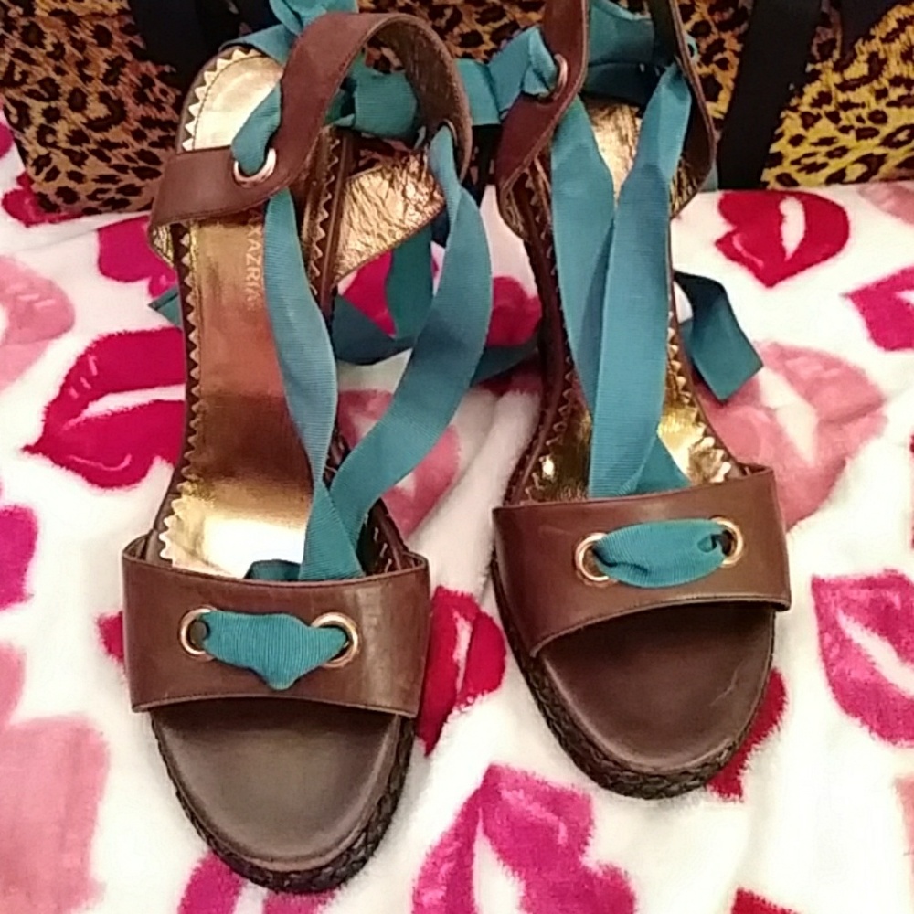 BCBG Maxazria Sandals - Picture 6 of 8